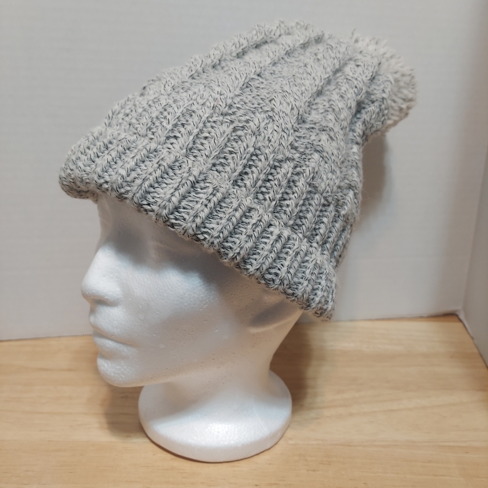 Grey Cable Knit Beanie with Plush Inner Lining & Pom-Pom